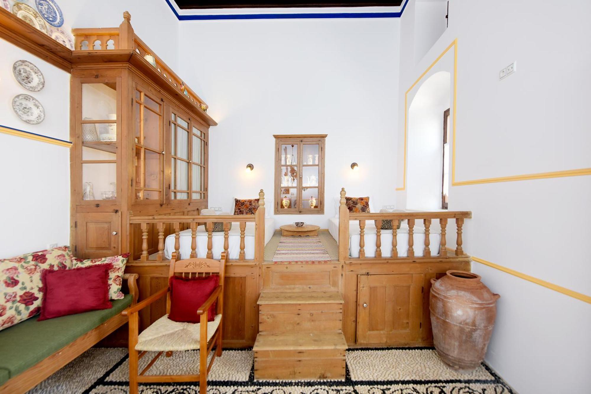 Annoula - Traditional Lindian House *