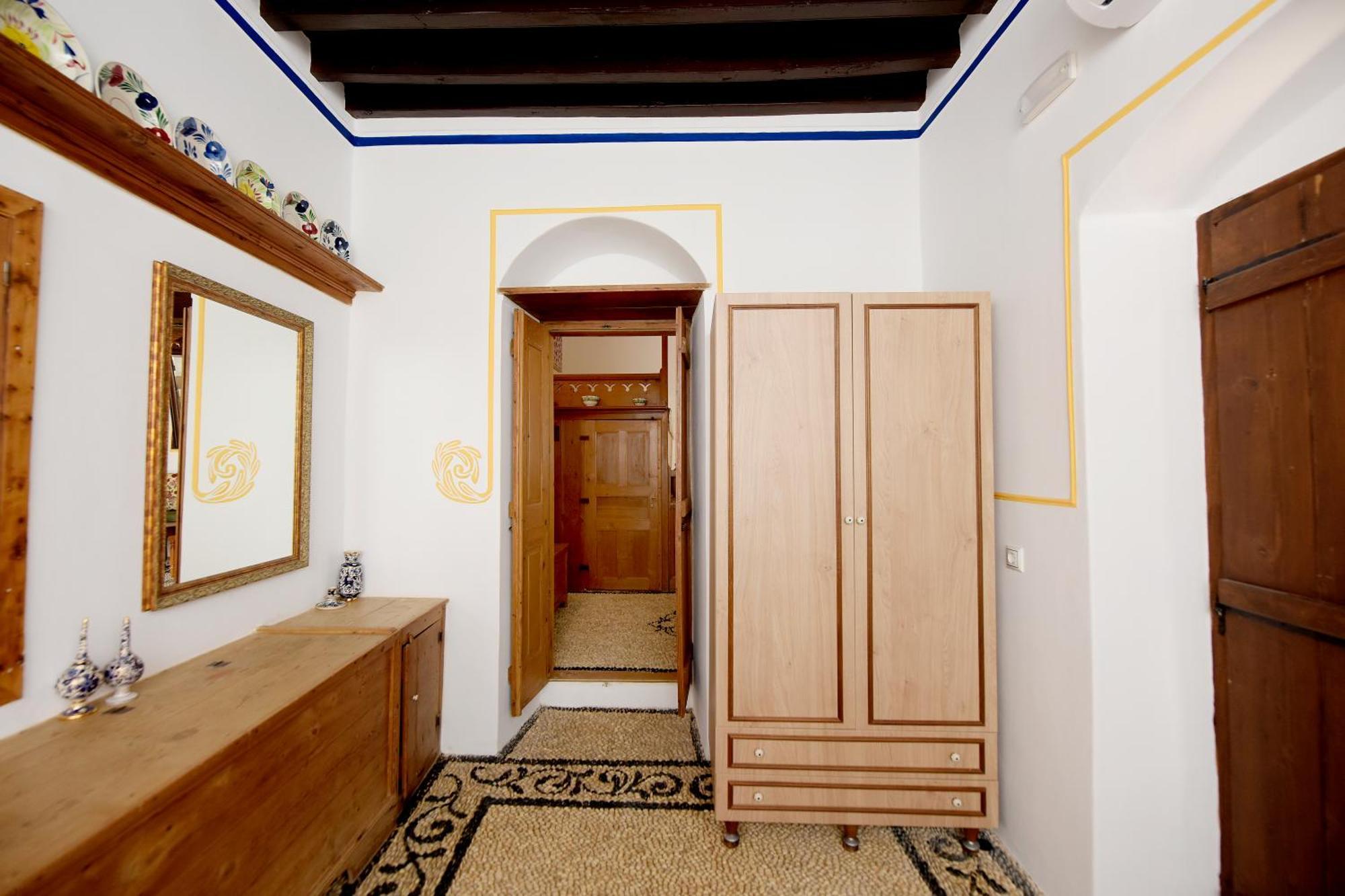Annoula - Traditional Lindian House *